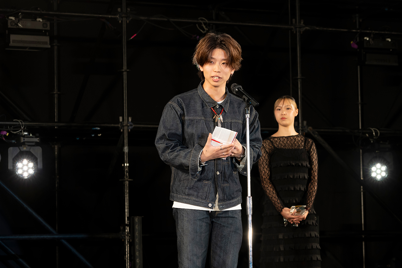 新井雄登さん受賞者スピーチの様子
